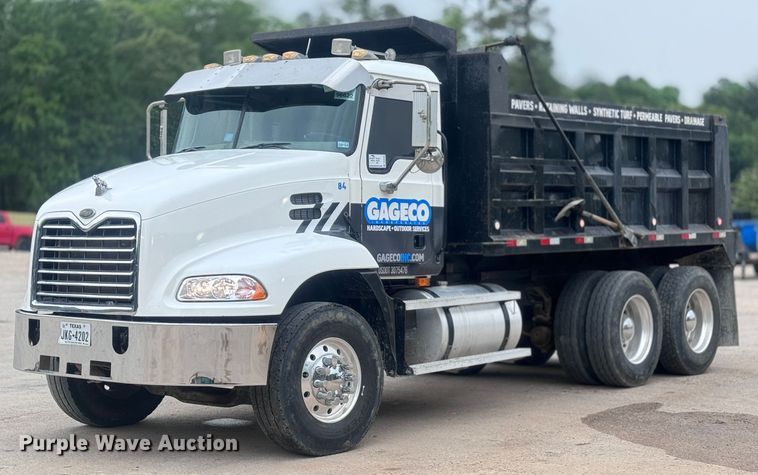 2004 Mack CX613 dump truck - DU3005