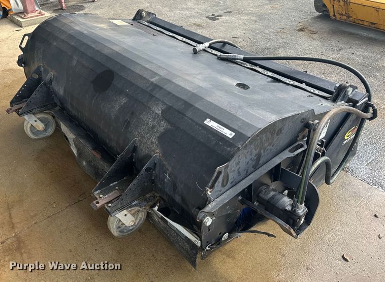 Quick Attach skid steer broom - EH6679