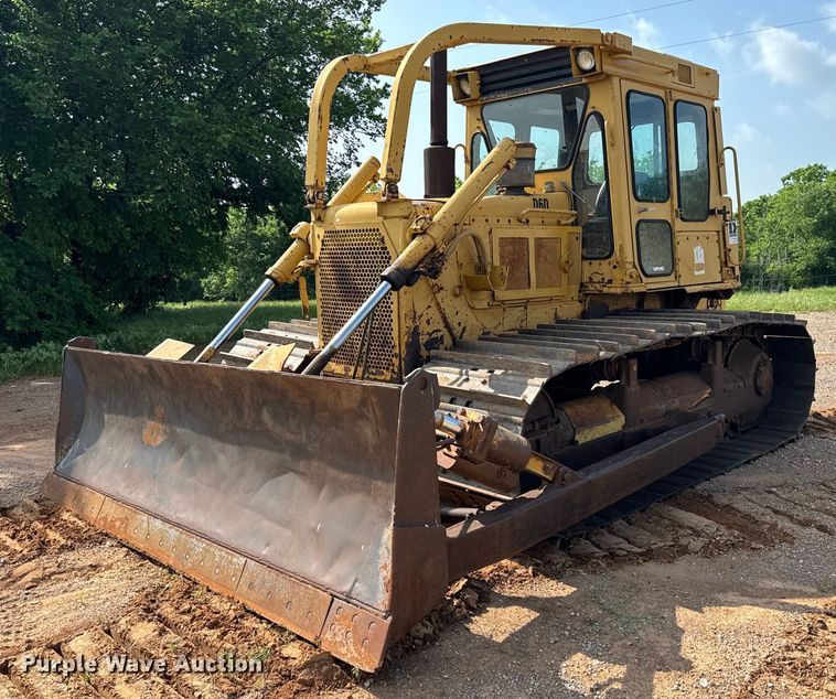 1982 Caterpillar  D6D dozer - EJ0615