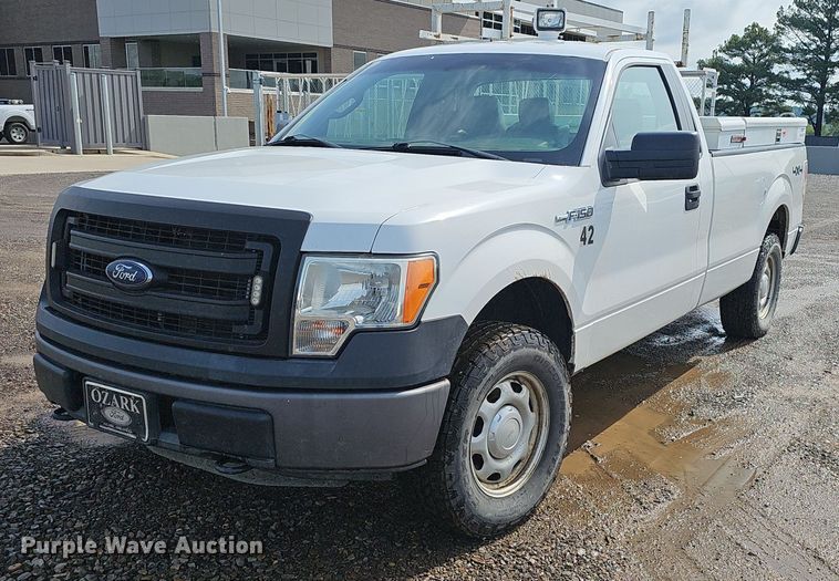 2014 Ford F150 XL pickup truck - EJ5357