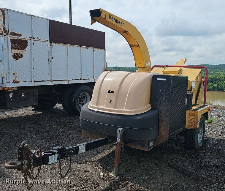 2003 Vermeer BC1400 wood chipper - EJ5361