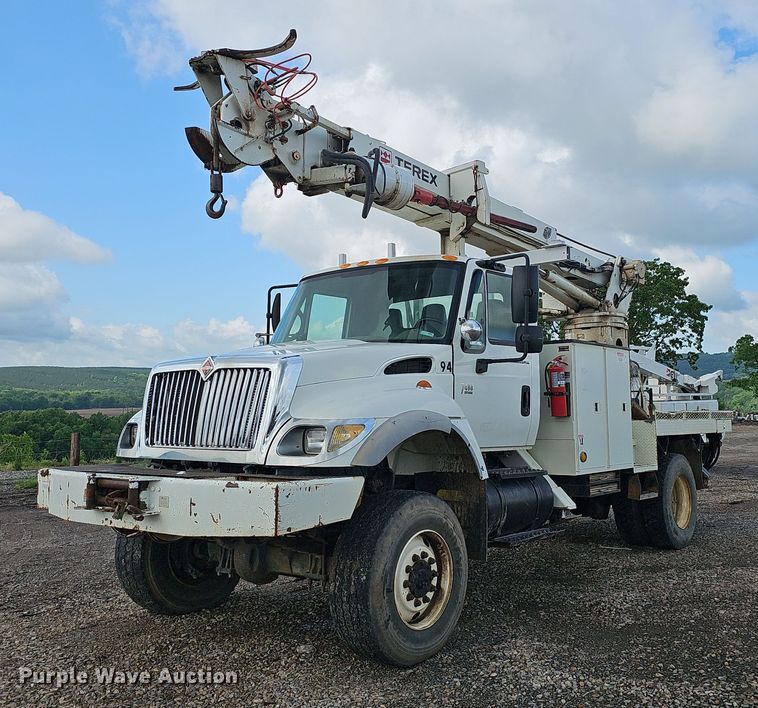 2007 International 7400 digger derrick truck - EJ5362