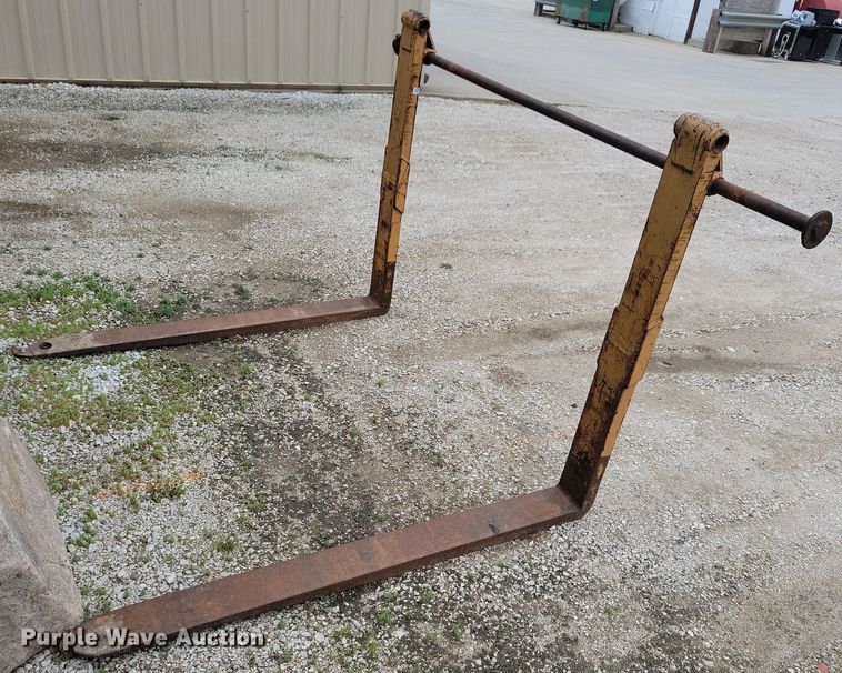 60" L loader forks - LC9990