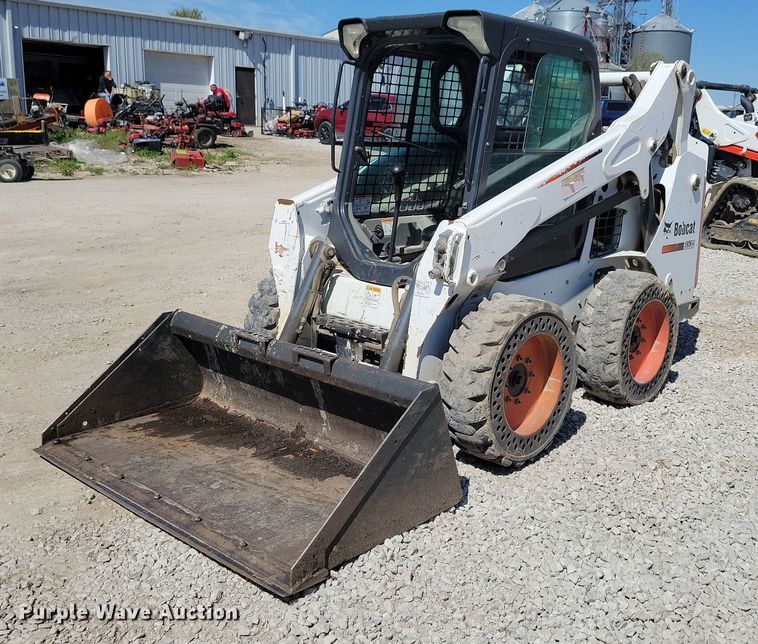 2015 Bobcat S530 skid steer loader - LD9021