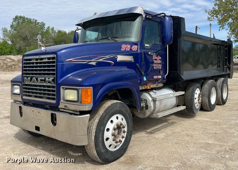 2006 Mack CHN613 dump truck - LD9459