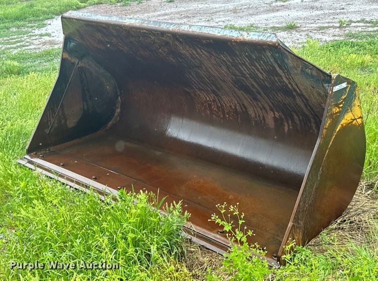 Hyundai HL740-7 telehandler bucket - ND9306