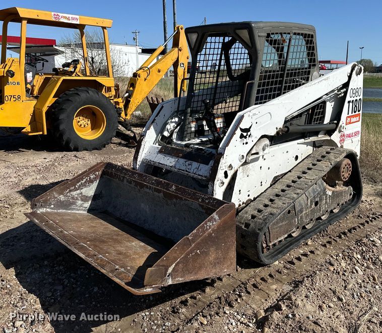 2011 Bobcat T180 tracked skid steer loader - NS9205