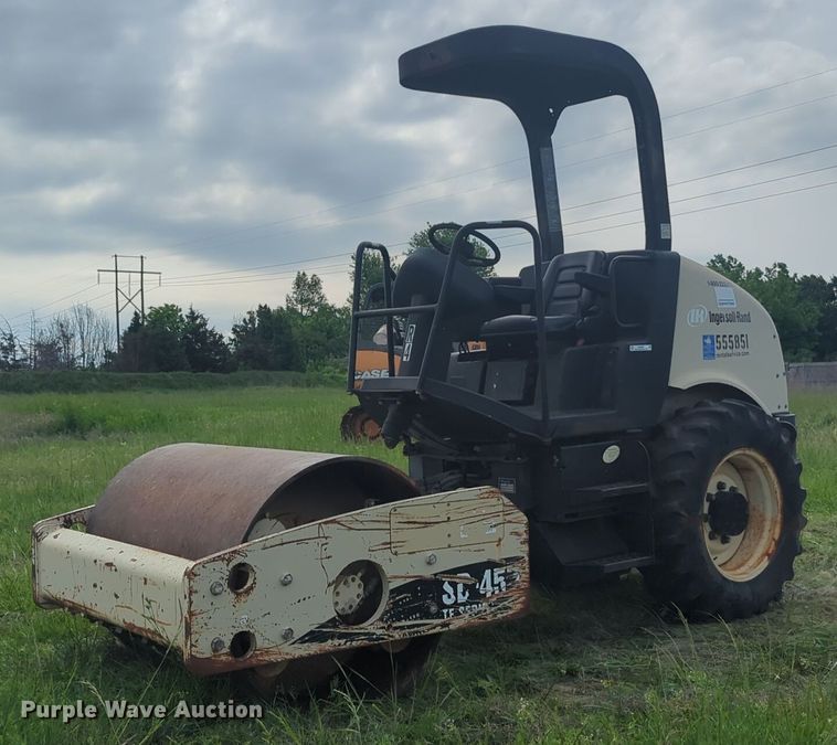 2005 Ingersoll Rand SD45D TF single drum vibratory roller - NZ9658