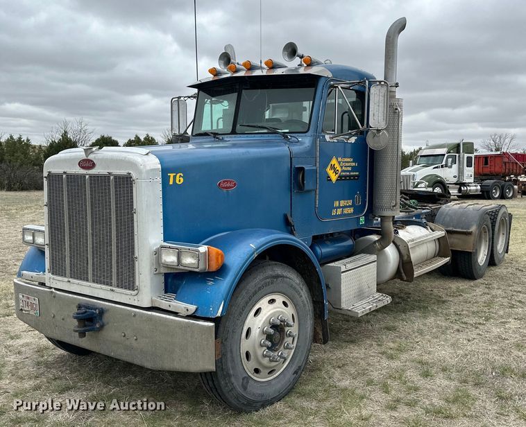 2001 Peterbilt  378 semi truck - OE9120