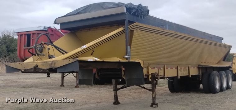1992 Red River LB 33 live bottom trailer - OE9140