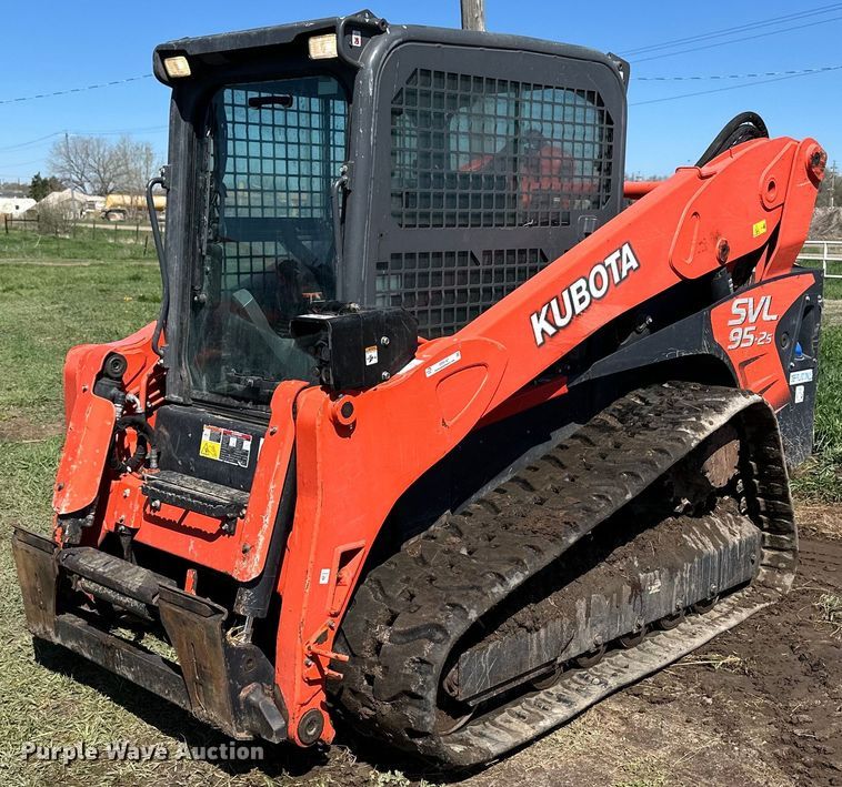 2019 Kubota SVL 95-2S tracked skid steer loader - OE9147