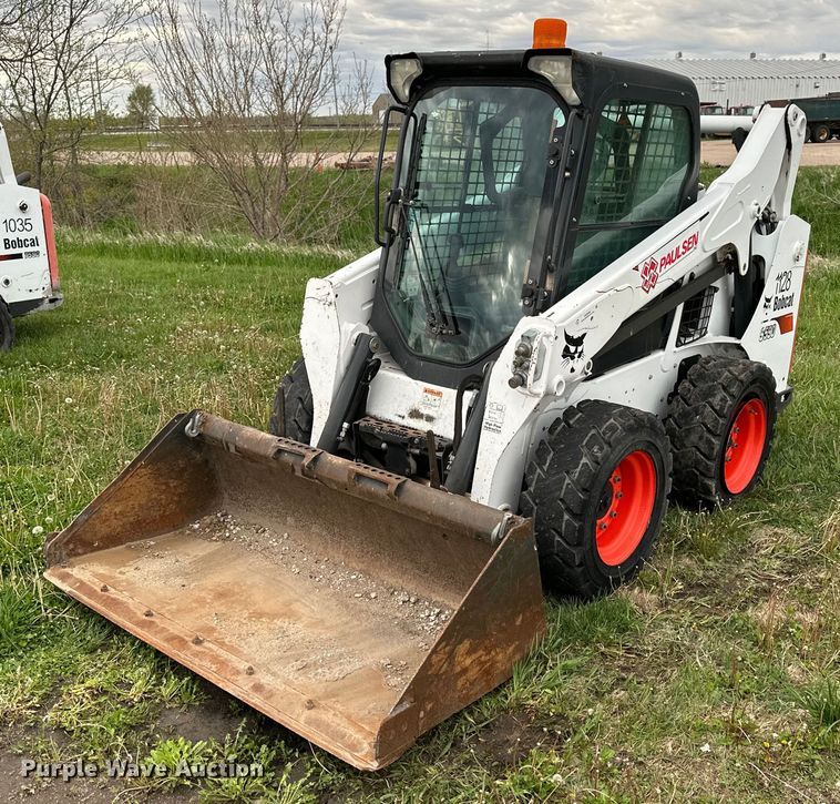 2017 Bobcat S590 skid steer loader - OE9206