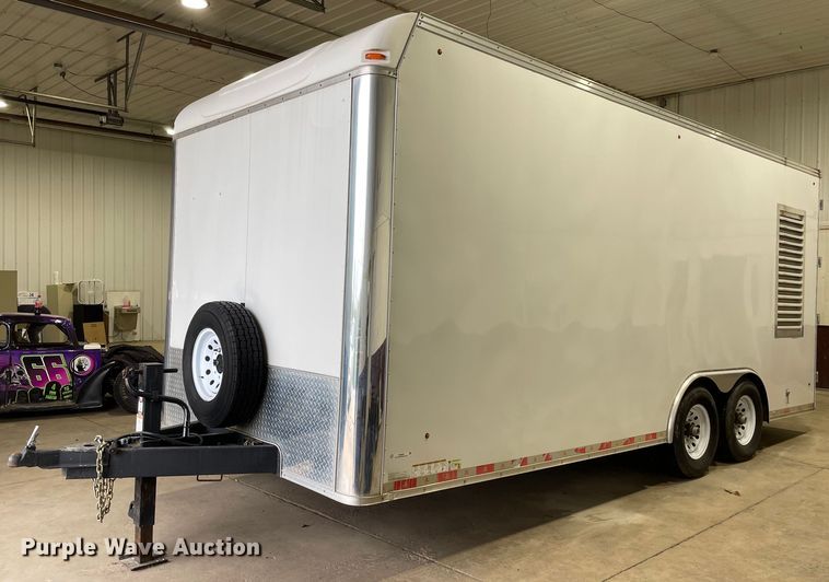 2017 United Trailers Inc. spray foam enclosed trailer - OG9891