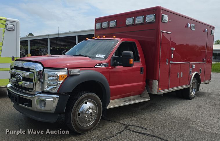 2012 Ford F450 Super Duty XLT ambulance - DM1605