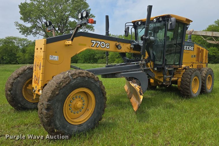 2013 John Deere 770G motor grader - DM1654