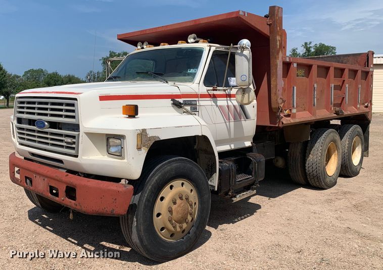 1986 Ford FT8000 dump truck - DM7838