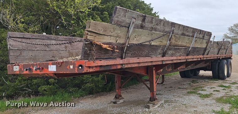 1981 Aztec flatbed trailer - DP0884