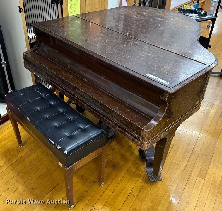 (3) pianos - EH6716
