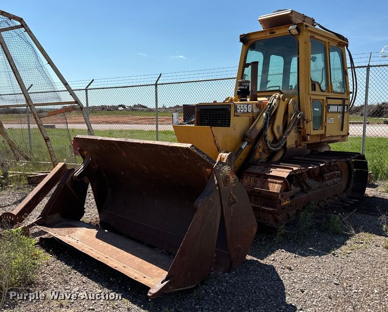 1998 John Deere 555G loader - EJ0599