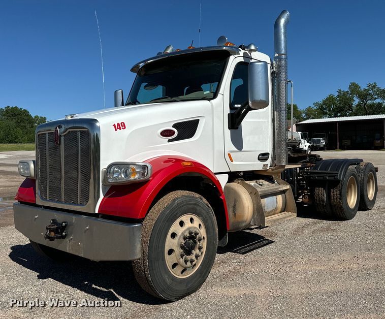 2018 Peterbilt 567 semi truck - EJ0612