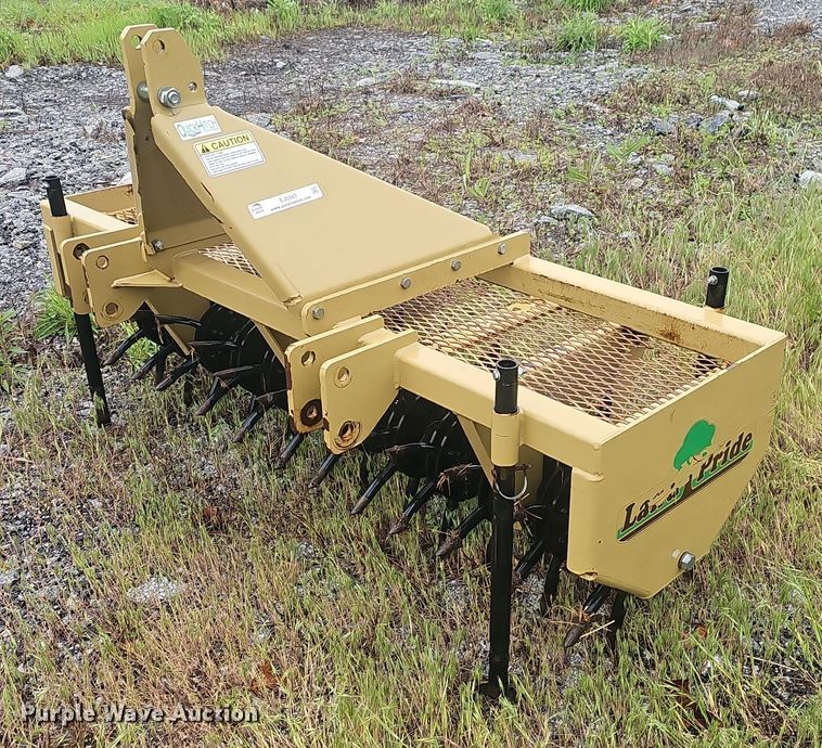 Land Pride aerator - EJ5343