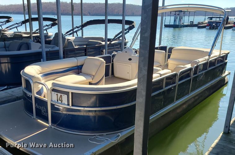 2011 South Bay  524CR pontoon boat - MQ9652