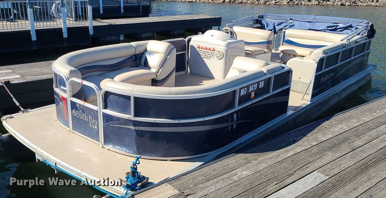 2011 South Bay 424CR pontoon boat - MQ9655