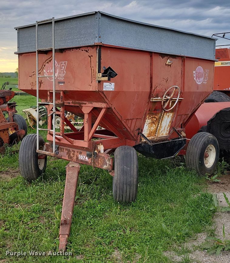 E-Z Trail Grain Cart or Gravity Wagon For Sale | Purple Wave Auction