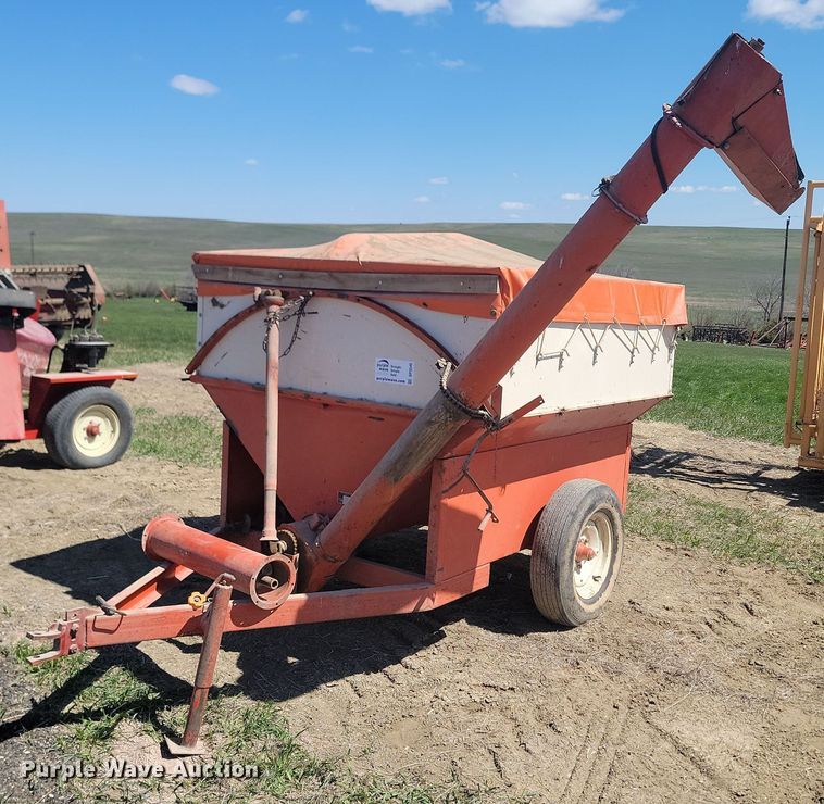 Utility Tool and Body Auger Boy grain cart - DP3546