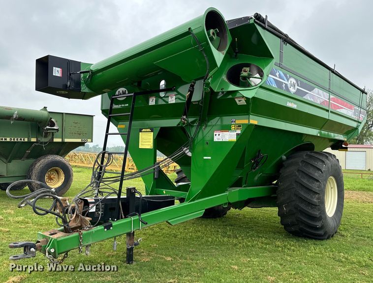 J&M 1051HD grain cart - EJ0525