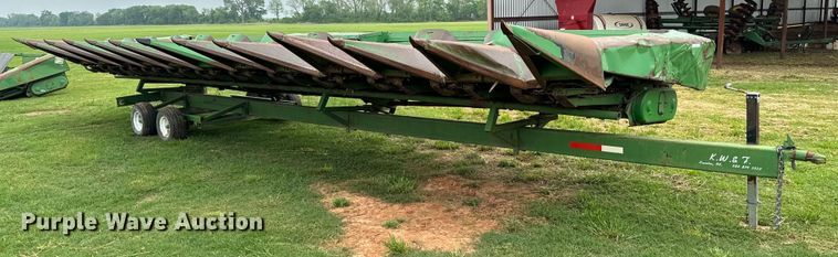 John Deere corn head - EJ0530