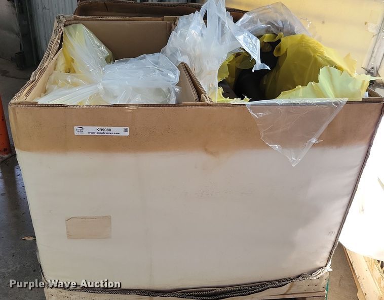 AGCO front linkage system - KB9088