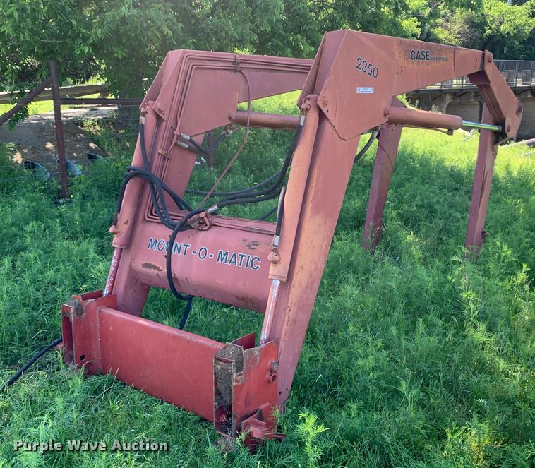Case International  2350 loader - KX9984