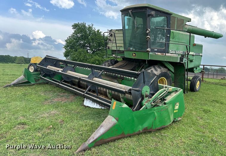 1980 John Deere  6620 Turbo combine - NR9822