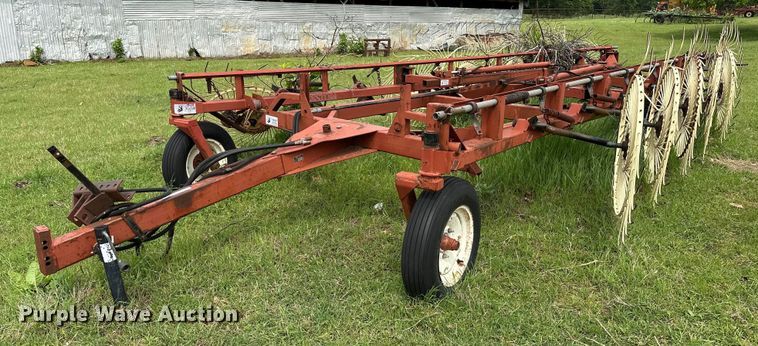 Hesston  3991 hay rake - NR9826