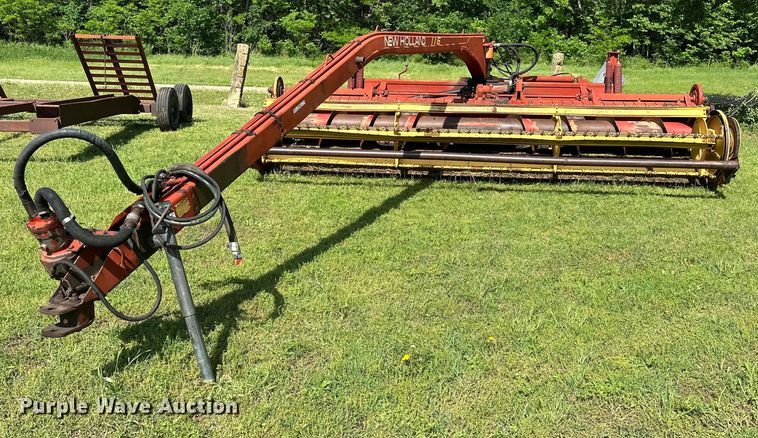 New Holland  116 swather / windrower - NR9870
