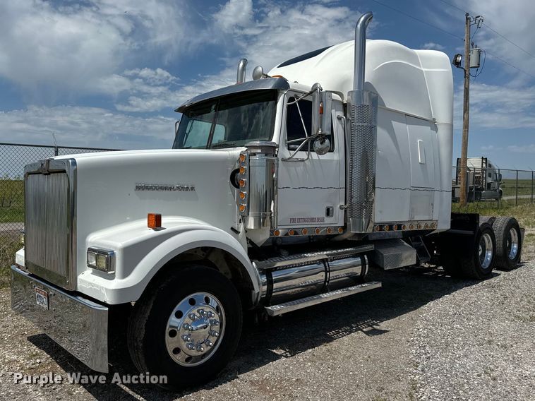 2003 Western Star semi truck - EJ0608