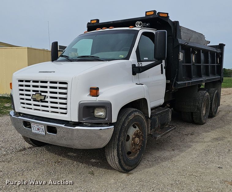 2003 Chevrolet C8500 dump truck - EJ5367