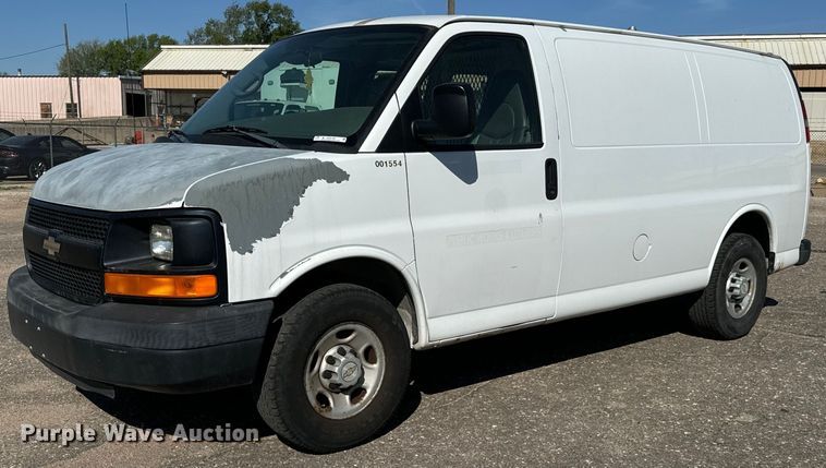 2007 Chevrolet  Express 2500 van - NH9199