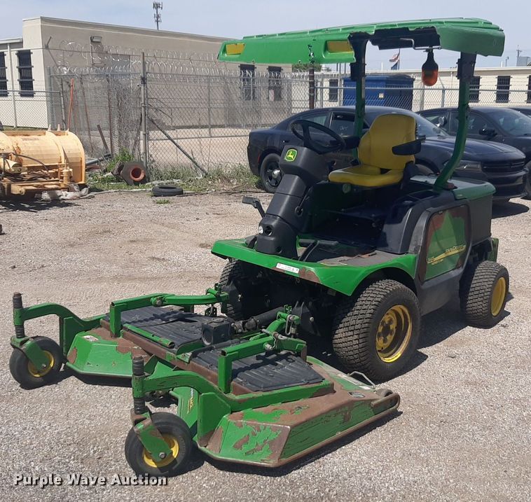 John Deere 1445 lawn mower - NV9099