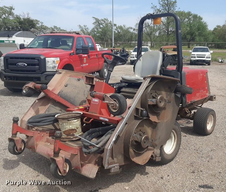 Toro Grounndmaster 4100D lawn mower - NV9125