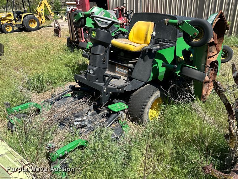 John Deere 1600 Turbo Series II lawn mower - NV9180