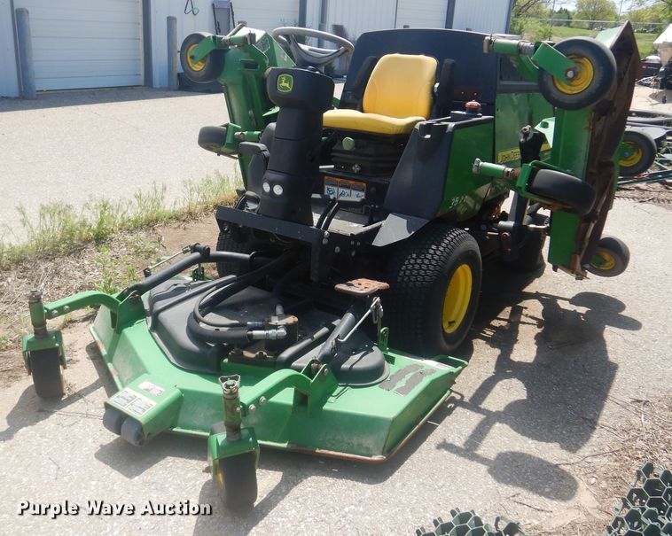 John Deere 1600 Turbo lawn mower - NV9209