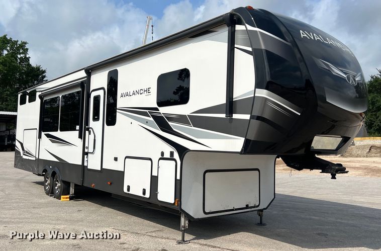 2021 Keystone Avalanche 395 BH Camper - DS3034