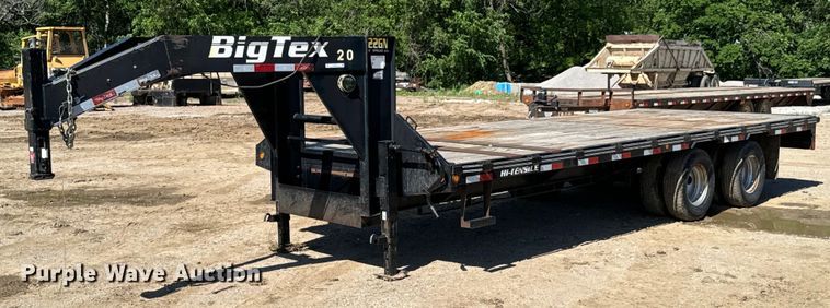 2010 Big Tex 22GN-22 equipment trailer - DX0473