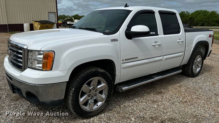 2009 GMC Sierra 1500 SLT Crew Cab pickup truck - EH6738
