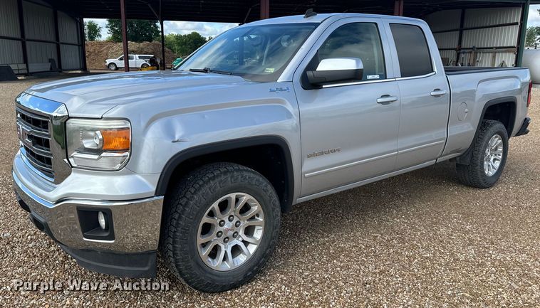 2014 GMC Sierra 1500 SLE Ext. Cab pickup truck - EH6767