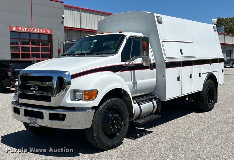 2015 Ford F750 Super Duty XL utility / service truck - EK4570