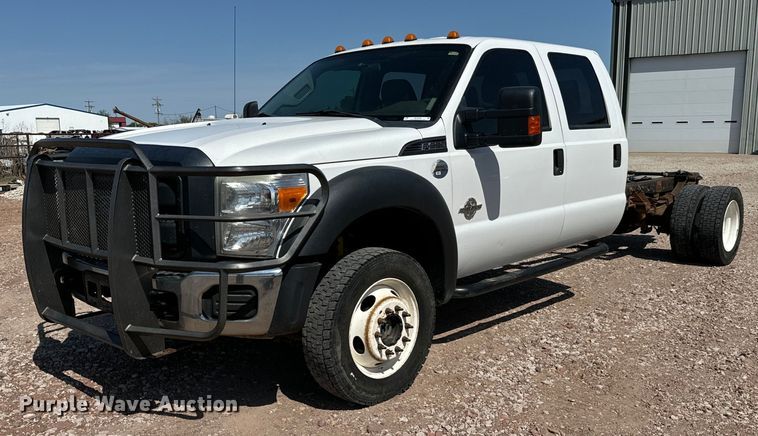 2013 Ford F550 Super Duty XL Crew Cab truck cab and chassis - NL9800