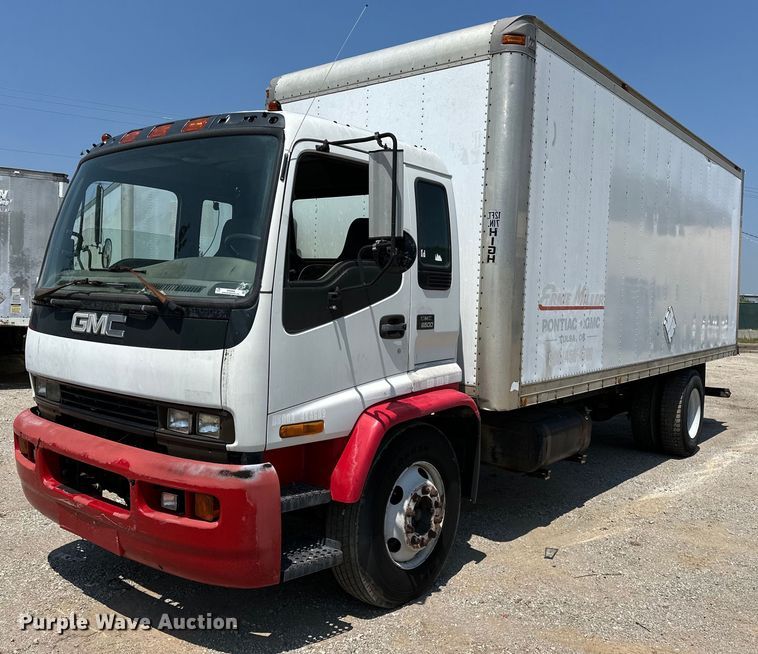 1997 GMC  T6500 box truck - NR9900